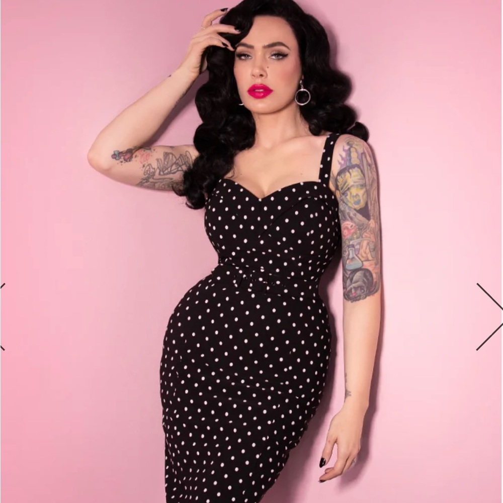 Vixen Micheline Pitt Polka Dot Maneater Wiggle XS NWT